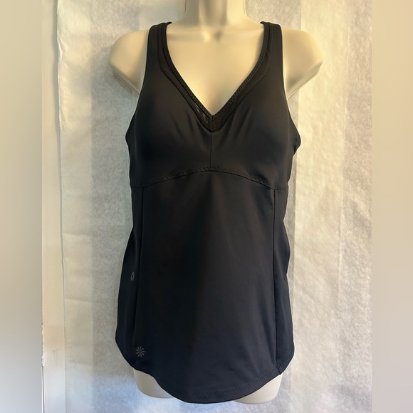 Athleta Be Bold Black support V-Neck Active Top with shelf bra Sz-M BC-Cups.  P1 - Picture 4 of 12